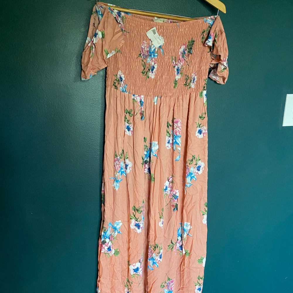 NWT off shoulder floral maxi dress size L